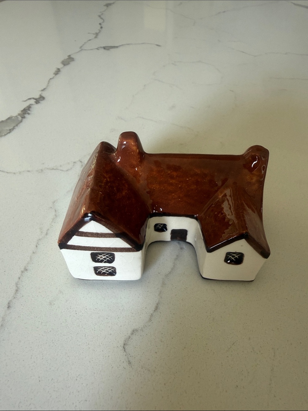 Ceramic Cottage Figurine - Mudlen End Studios G-21 miniature Suffolk Cottage